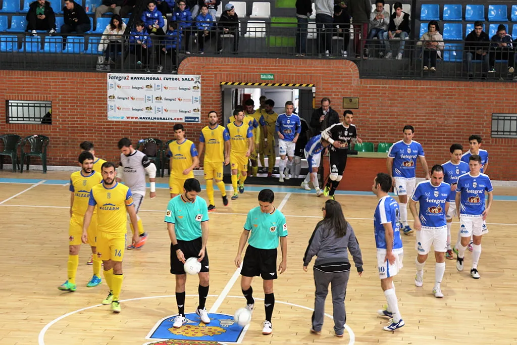 El Dénia Futsal empató con tres goles en 40 segundos ante el Navalmoral FS (4-4) 3 ambos equipos formando antes del choque