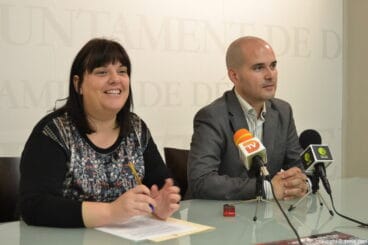 Cristina Morera y Angel Gimenez presentan el Zombie Day en Dénia