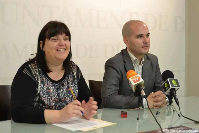Cristina Morera y Angel Gimenez presentan el Zombie Day en Dénia