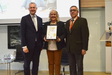 el embajador de uk junto a candy wright