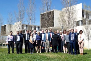 especialistas informaticos daneses visitan el hospital de denia