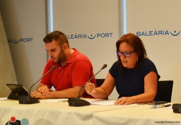 gema estrela junto al secretario javi llull