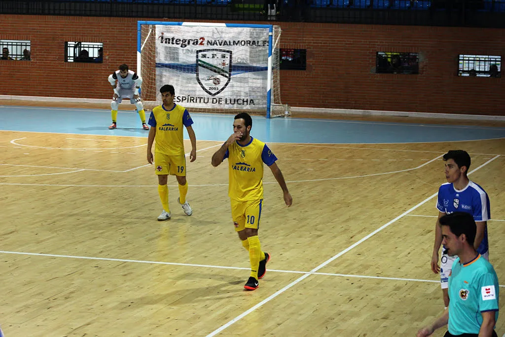El Dénia Futsal empató con tres goles en 40 segundos ante el Navalmoral FS (4-4) 1 juanjo durante el choque ante el navalmoral fs