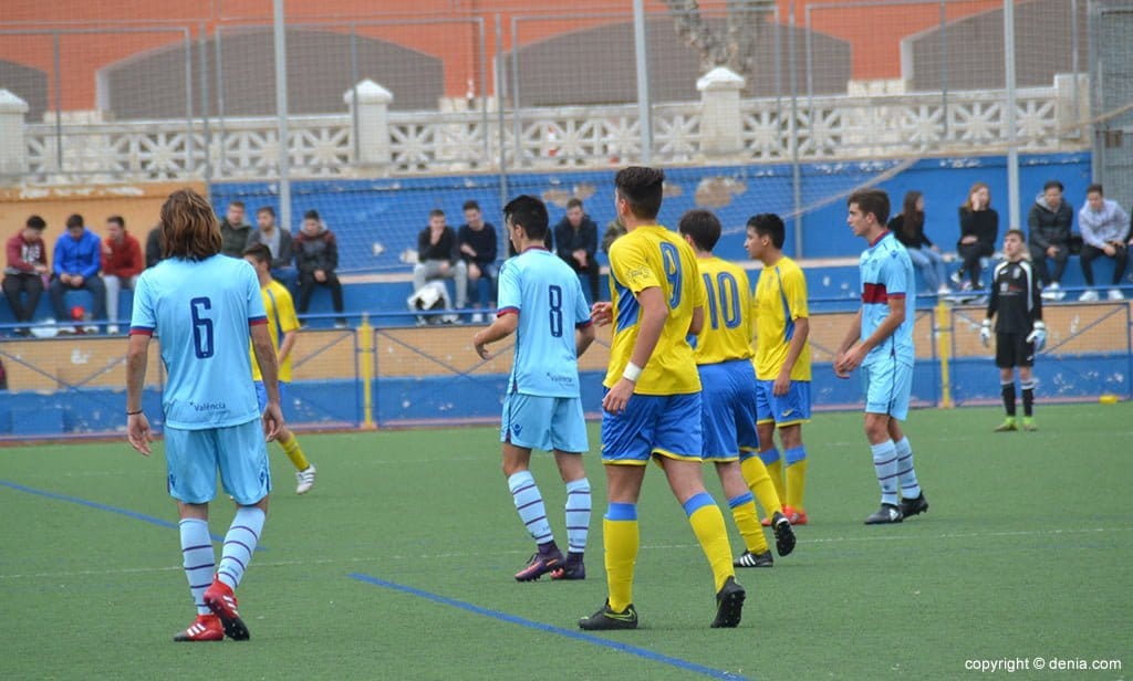 juveniles dianenses en el duelo ante el levante ud