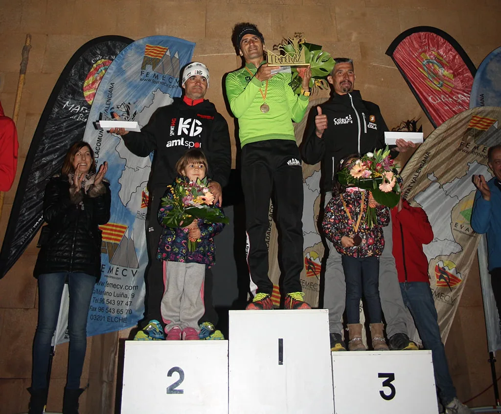 pedro martinez en el podio de los 73 km
