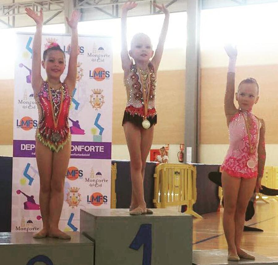 podio sofia corti subcampeona prebenjamin
