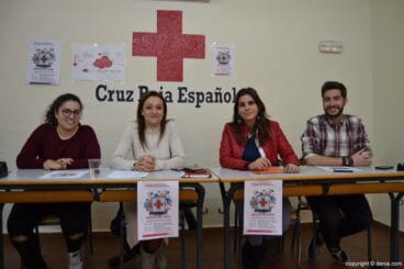 presentacion del dia de la banderita de cruz roja