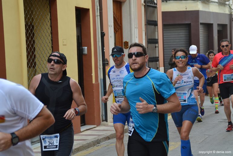 Vicente Caravaca et Vega Torró pendant la course