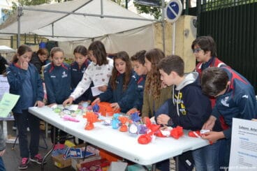 Mercadillo solidario colegio Maristas – alumnos
