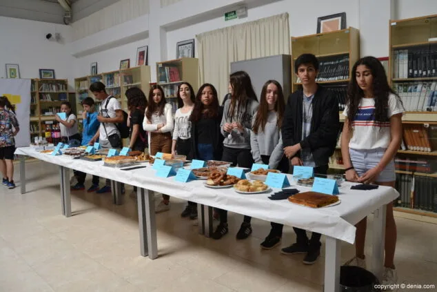 05 9o mostra de cocina internacional en el maria ibars alumnos que han participado