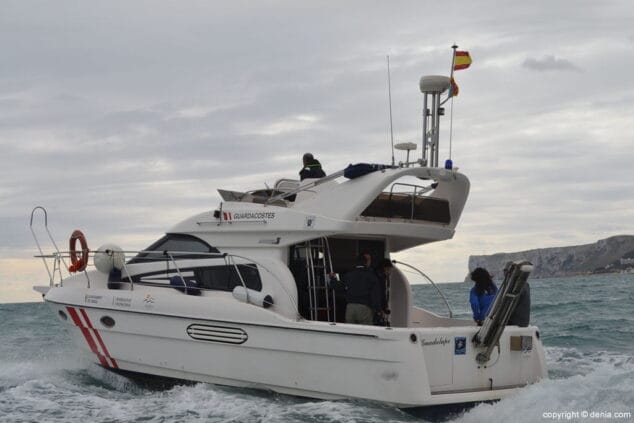 09 x salon nautico denia suelta de tortuga
