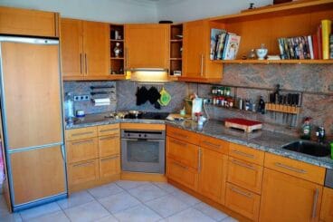 Amplia  cocina Euroholding