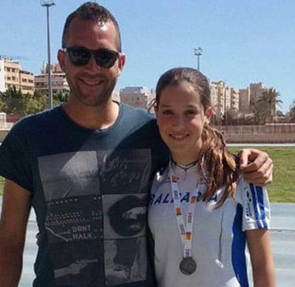 angela molto junto a su entrenador