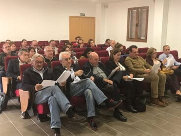 Asistentes a la asamblea del CEDMA