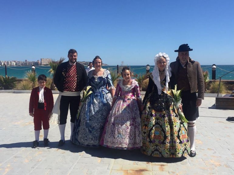 Cargos de Baix la Mar 2018 en la presentación de la Figuera Carrer Sant Vicent