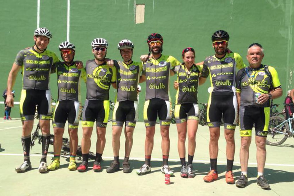 Ciclistas de la UC Montgó-Ulb de BTT
