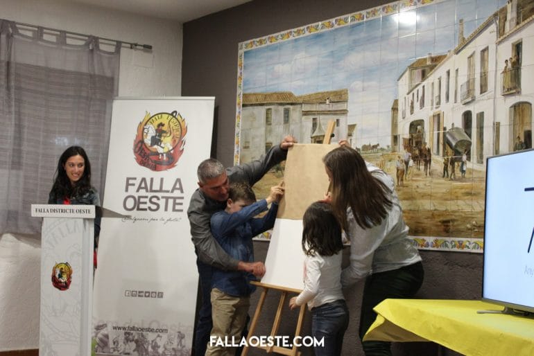 Descubrimiento del logo de los 70 años del Oeste