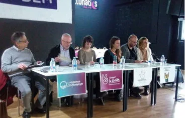 podemos denia durante una asamblea