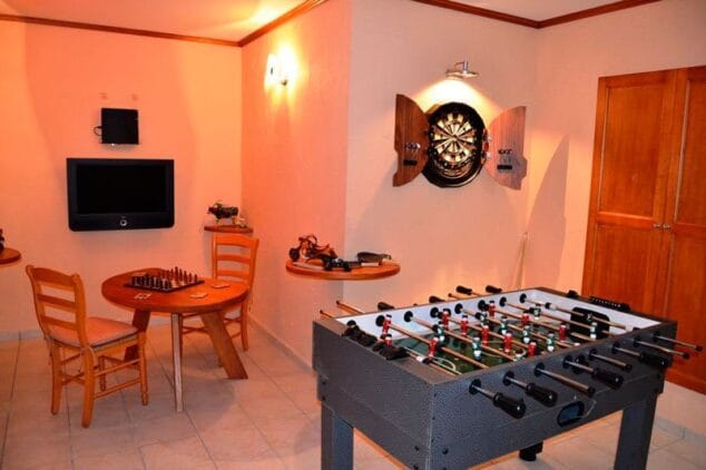 sala de juegos del chalet euroholding