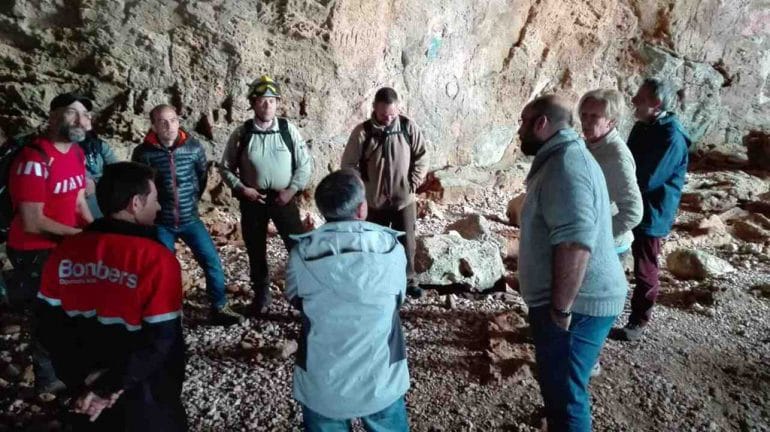 Visita a la Cova Tallà