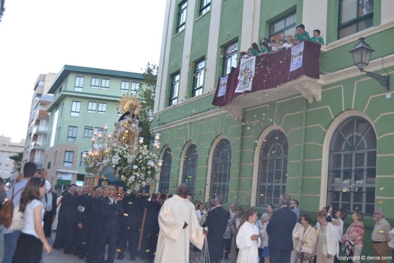 Procesión de la Mare de Déu dels Desemparats 2017 - Paso por el colegio Maristas