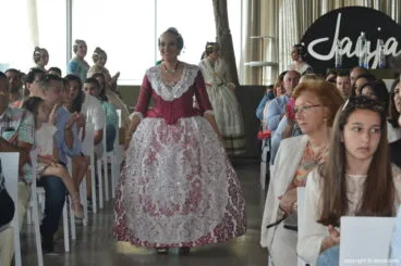 Desfile de candidatas a falleras mayores de Dénia 2018 – Melani Ivars
