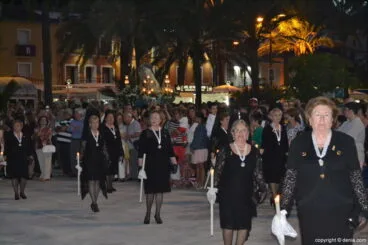 Procesión de la Mare de Déu dels Desemparats 2017 – Mujeres entrando en el puerto