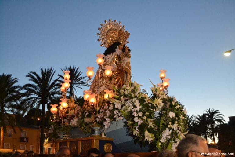 Procesión de la Mare de Déu dels Desemparats 2017 - La Virgen llegando al puerto