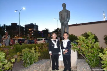 Procesión de la Mare de Déu dels Desemparats 2017 – Ofrenda floral al monumento a los pescadores