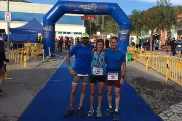 aida perez junto a jose miguel navarro y alberto samper