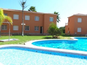 apartamento con piscina comunitaria denivan