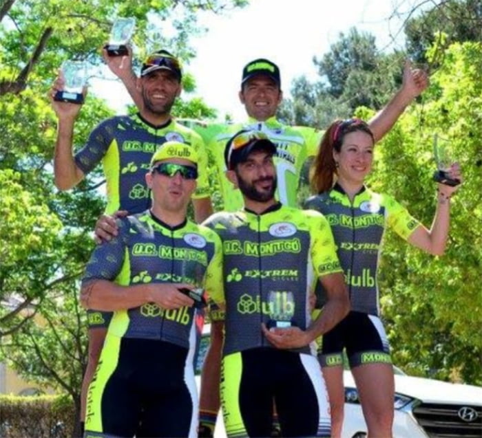 Ciclistas del equipo UC Montgó