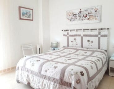 Dormitorio luminoso Catorce Soluciones Inmobiliarias