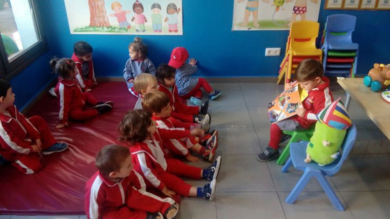 Porche pour enfants El Portet English Nursery-learning
