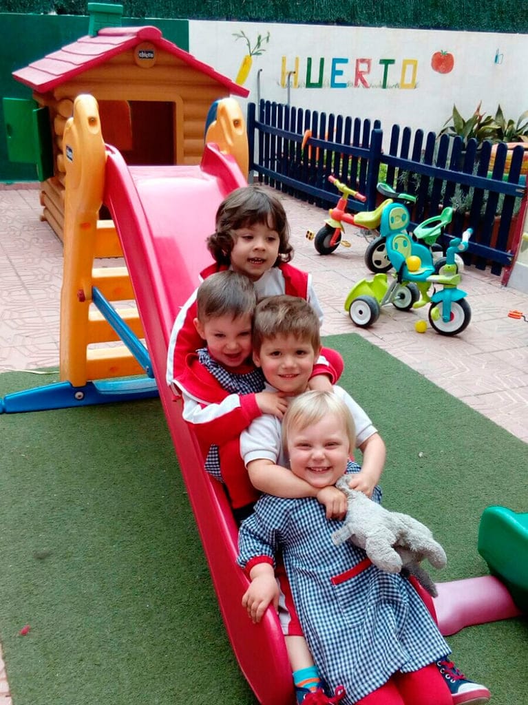 escoleta infantil el portet english nursery tobogan