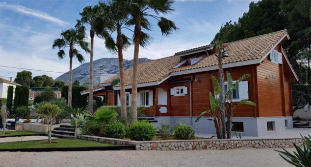 fachada de la casa adal inmobiliaria