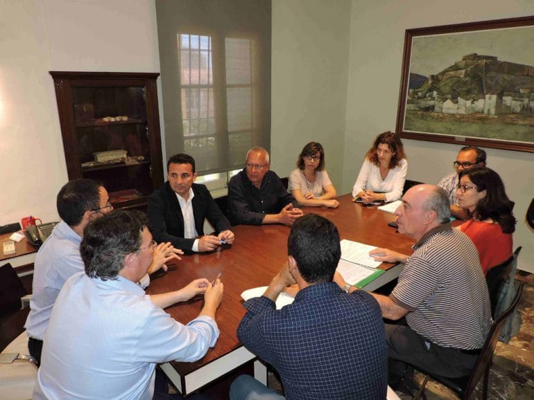 Firma del acta de replanteo de la reurbanización de la calle Fontanella