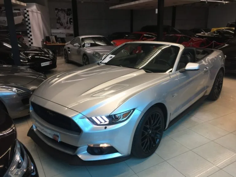 Ford Mustang Cabrio frente 5.0 Design Cars