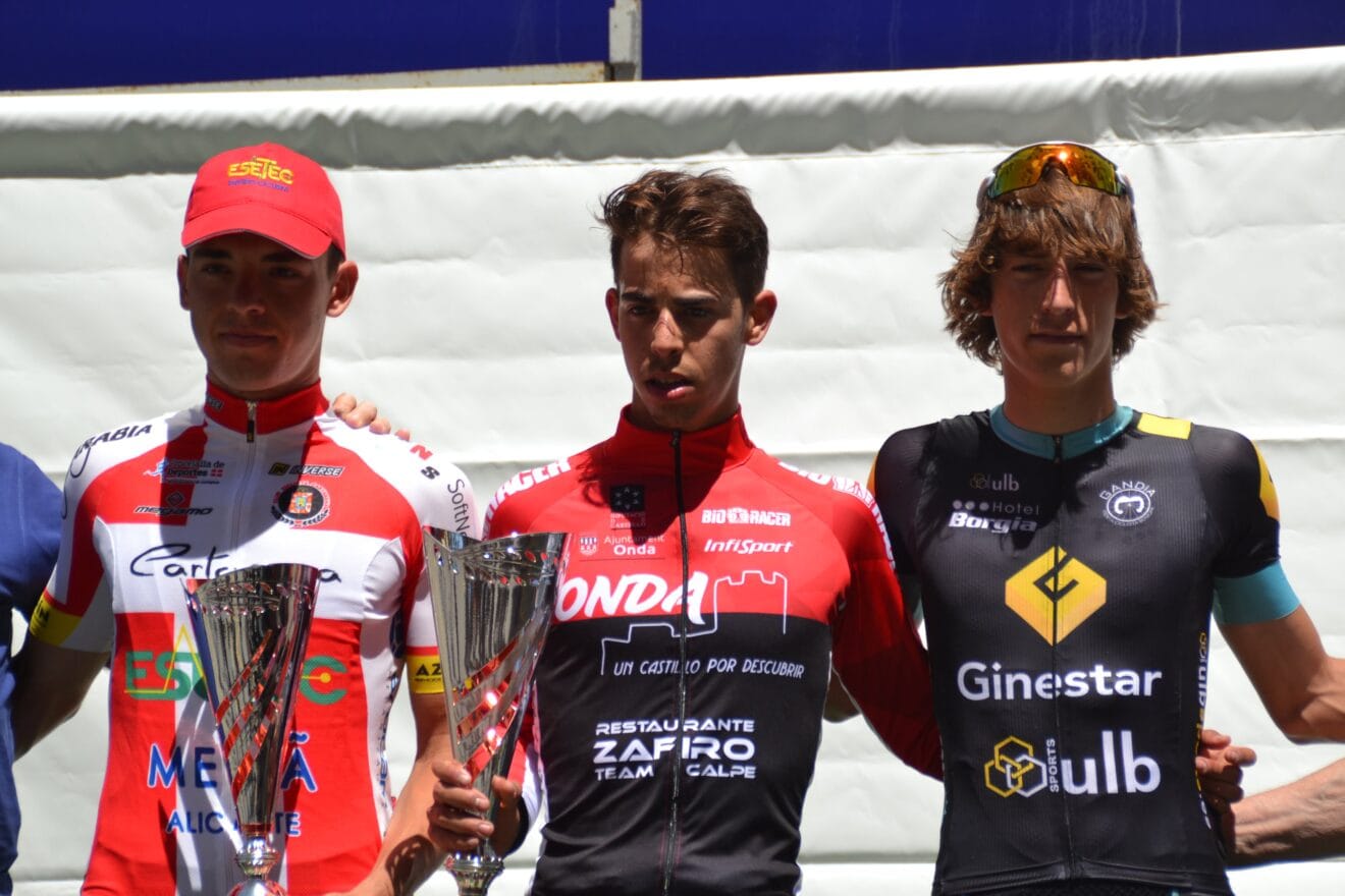 Gandía junto a López y Vulcan en el podio