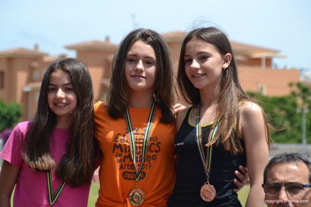 gimnastas de xabia en el podio