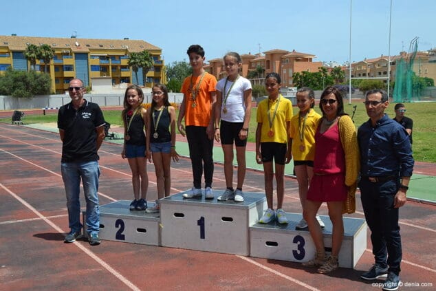 gimnastas xabieras en el podio