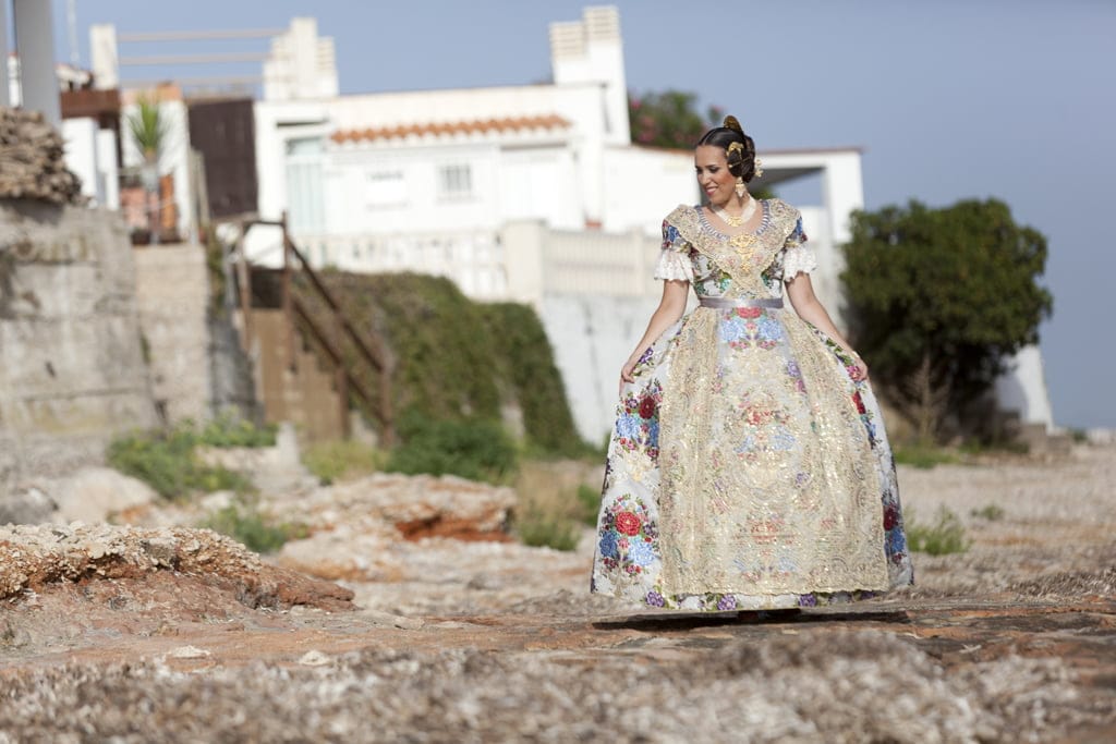 La falla Saladar a Inés Alacreu: "Con todo nuestro orgullo, Inés" 1 ines alacreu fallera mayor de denia 2017