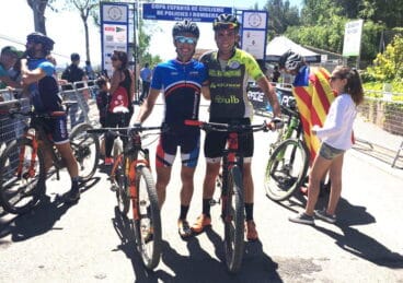 Javi Almela junto a Isra Nuñez