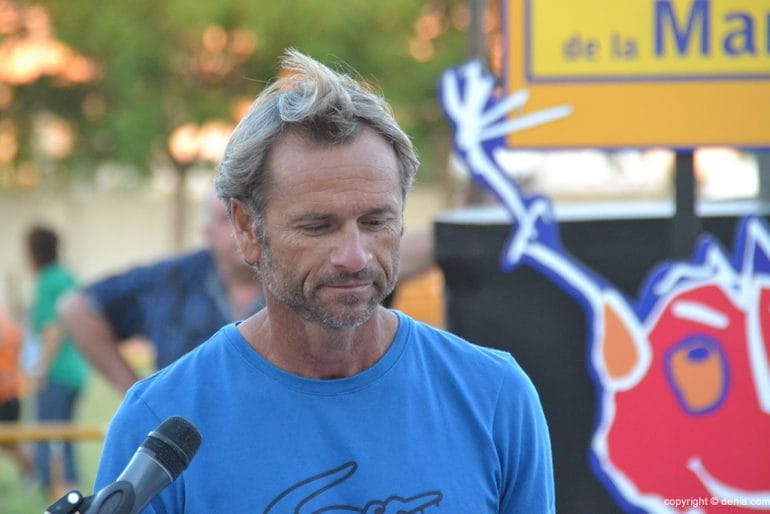 Javier Piles haciendo el juramento