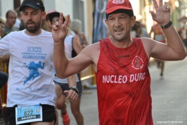 Juanma López entrando en meta