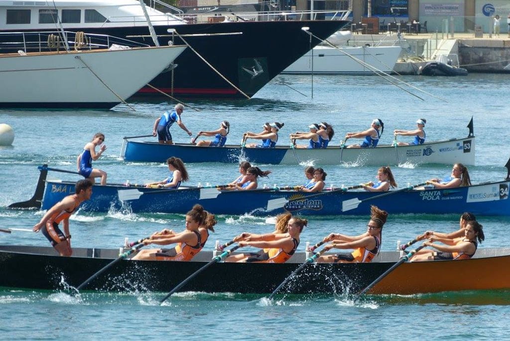 Medalla de bronce para los veteranos del Club Rem Marina de Dénia en el Nacional 2 las cadetes del real club nautico denia en la final