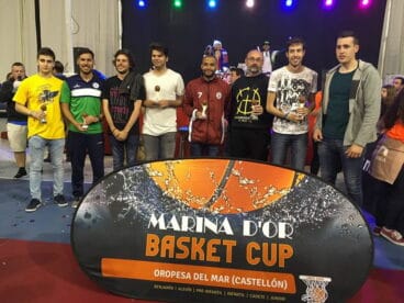 manolo viciano junto a otros tecnicos