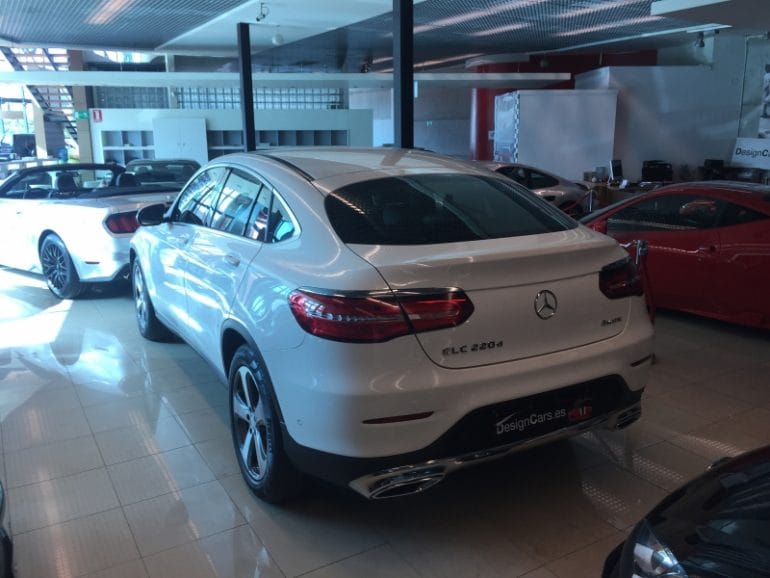 Parte trasera del vehiculo Mercedes Benz GLC 220 CDI 4 MATIC Design Cars