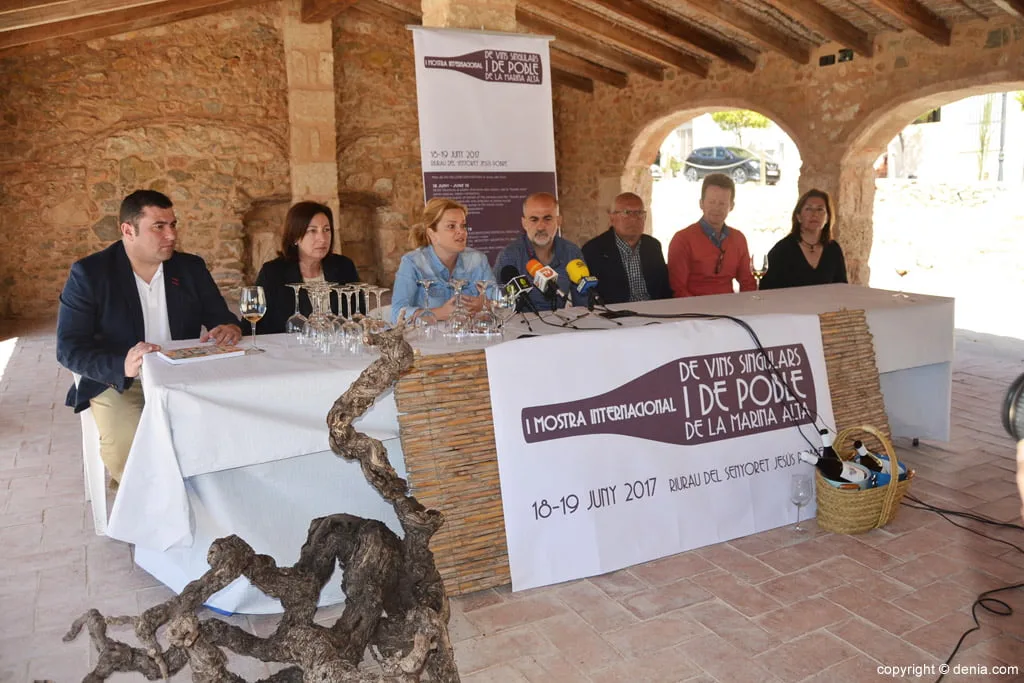 La Marina Alta propone un "sorbo de cultura" en la <em>I Mostra Internacional de Vins Singulars i de Poble</em> 1 presentacion de la i mostra internacional de vins singulars i de poble de la marina alta