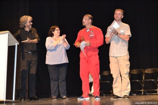 06 cloenda de la 27 mostra de teatre ciutat de denia premio al mejor actor